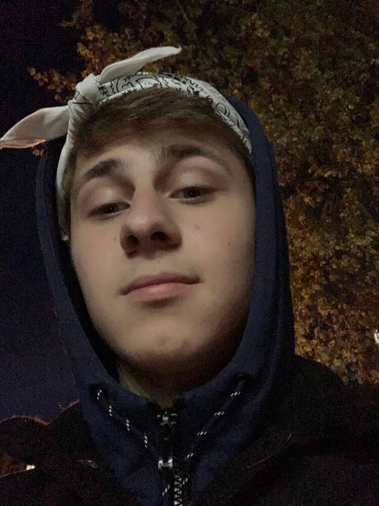 ���� 29702304 ����� �����, 22 ����, ���� ���������� � ����