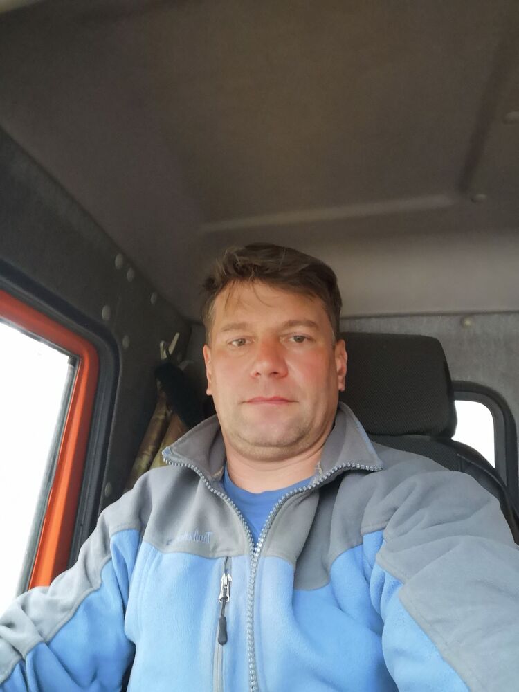  43995864  , 54 ,    
