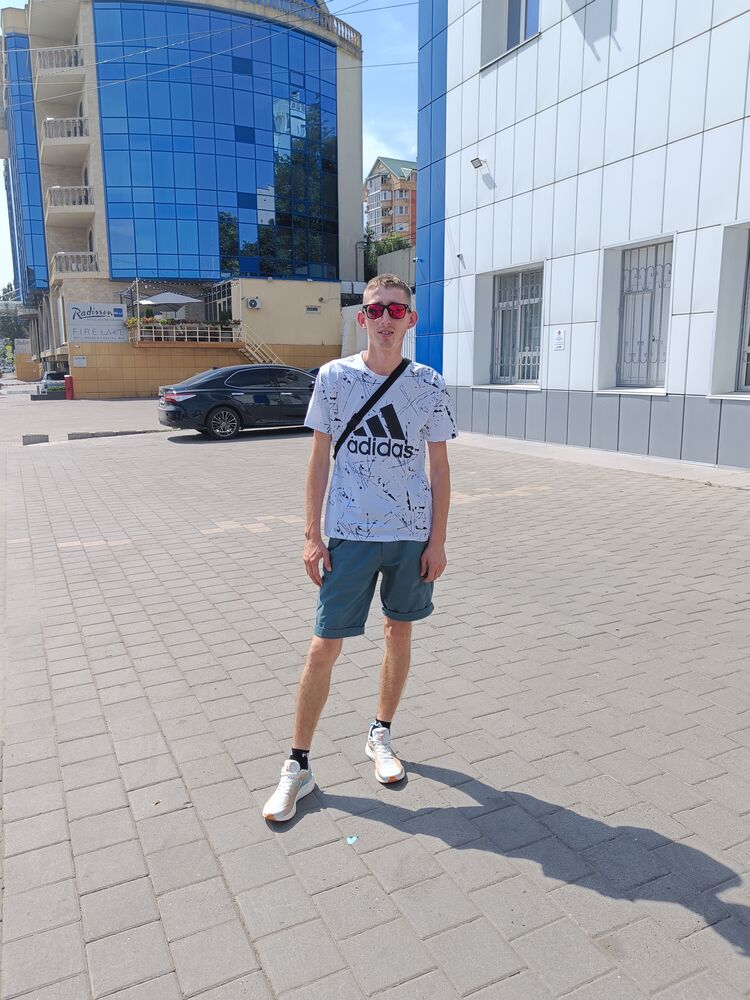  --,   , 25 ,     , c 