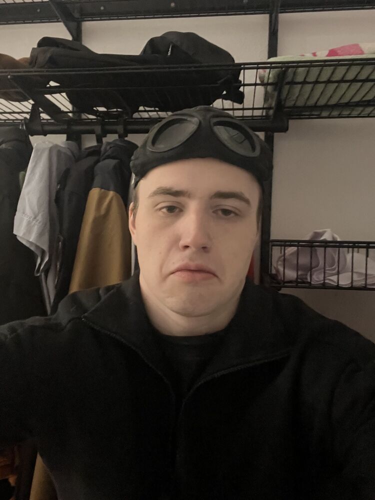 ���� 37318104 ����� ������, 21 ���, ���� ���������� � �������������