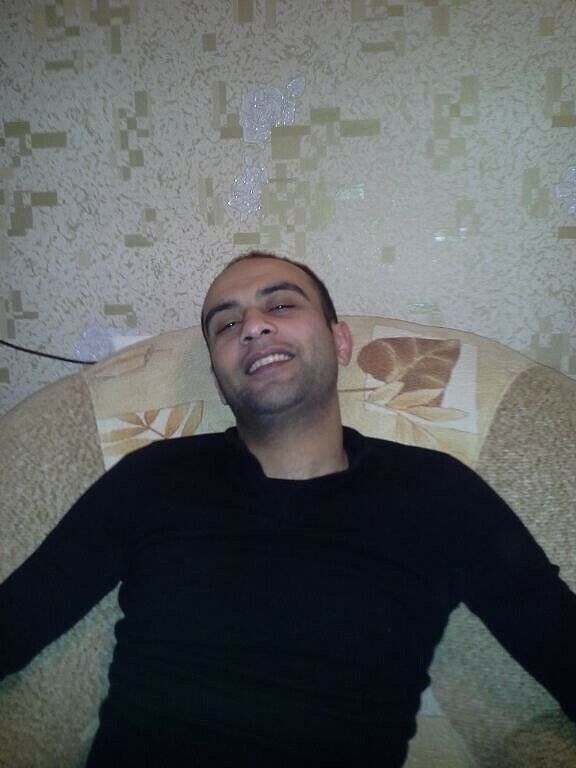  39213644  Eli, 37 ,    
