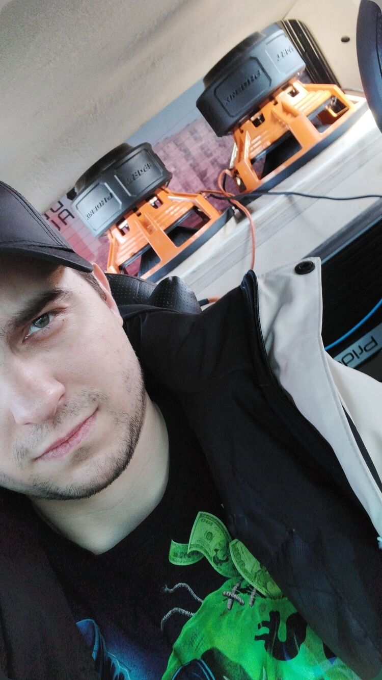  43079724  , 28 ,    