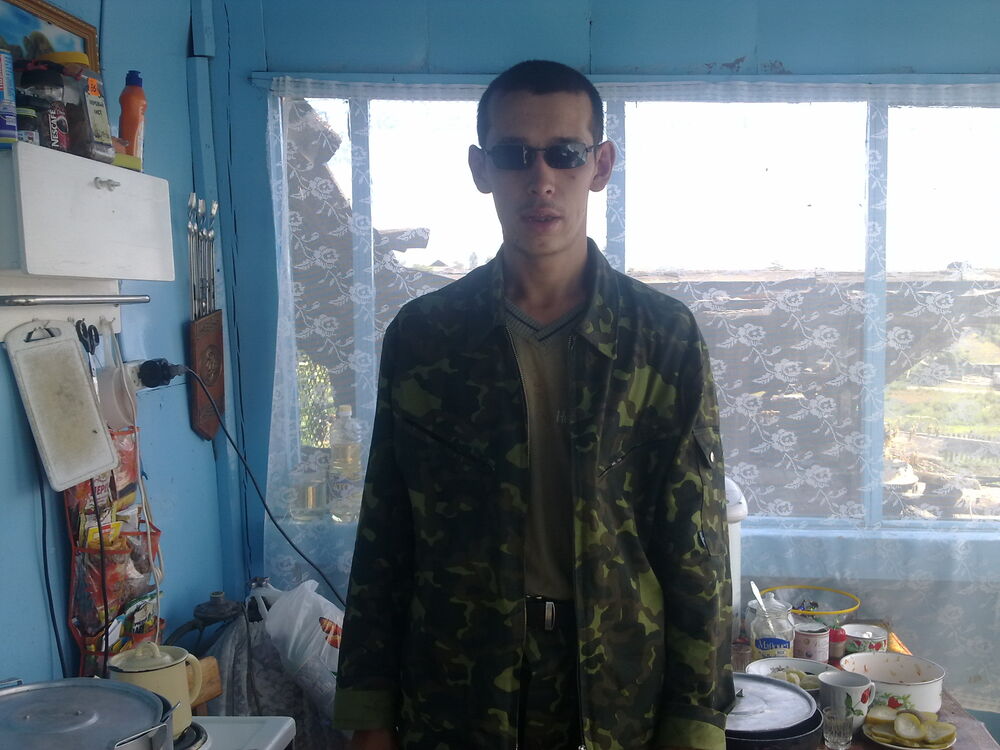  54314954  Mikhail, 38 ,    