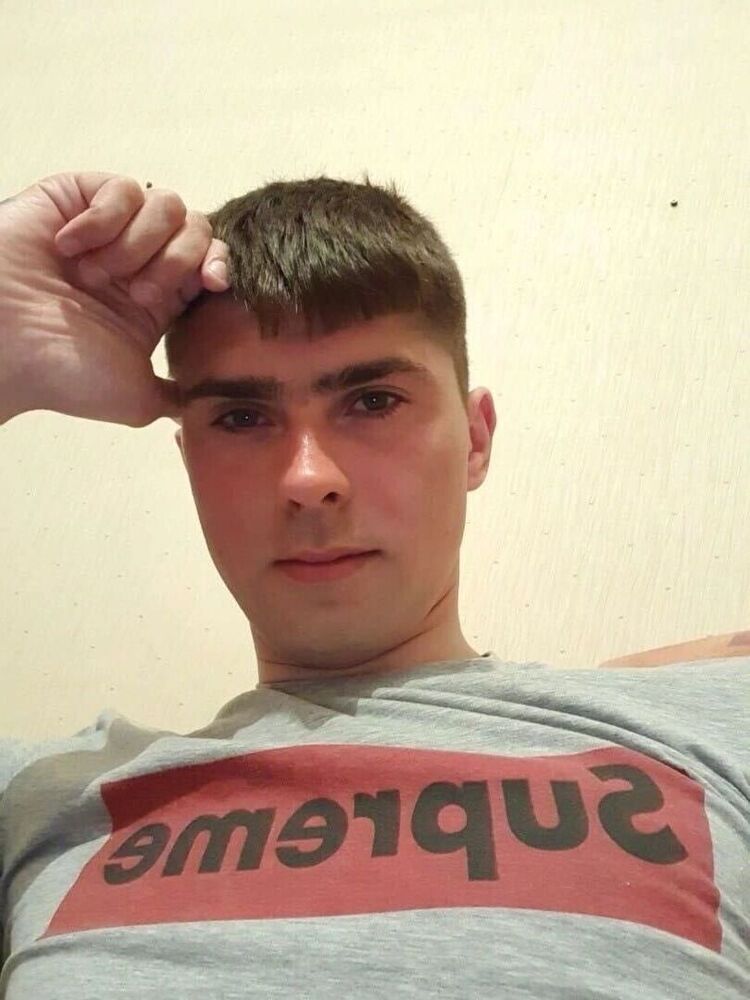  ,   Eduard, 32 ,   c , 