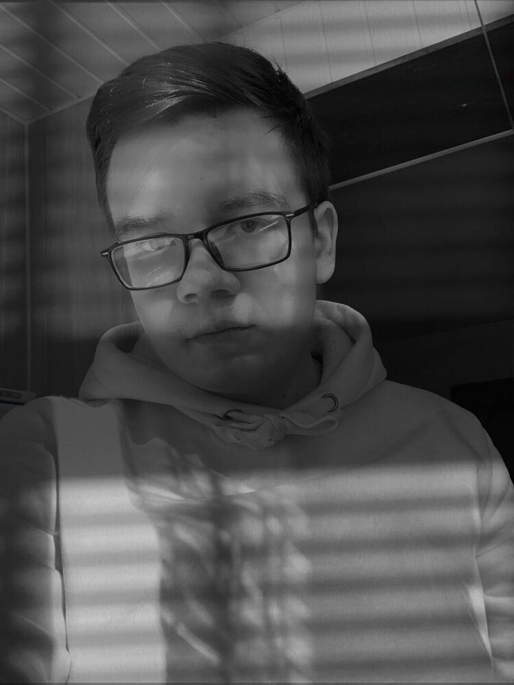  ,   Artyom, 24 ,   ,   , c 