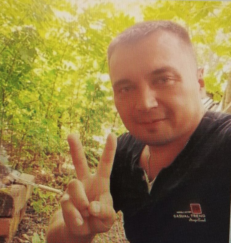  51993514  Evgenii, 47 ,    