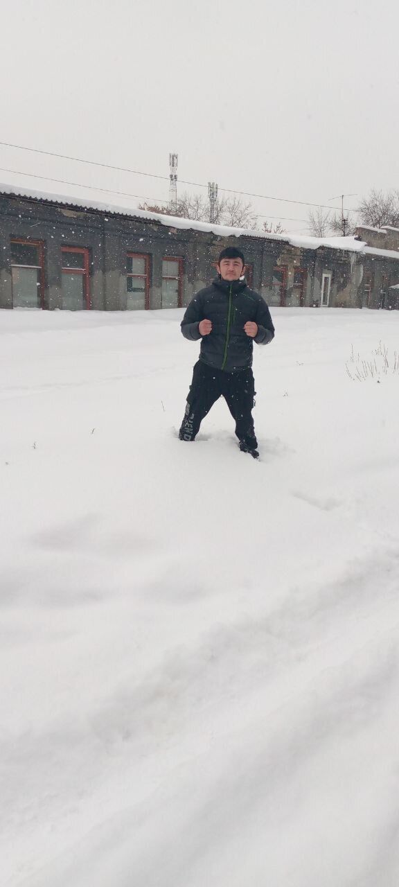  31492534  Umidjon, 26 ,    