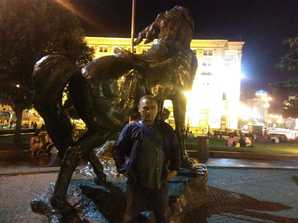  ,   Vasyl, 49 ,   ,   , c 