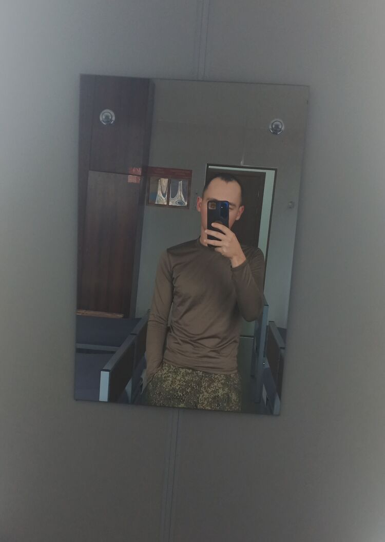  48869284  , 23 ,    