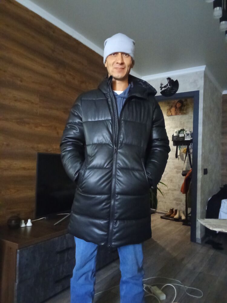  49556474  , 40 ,    