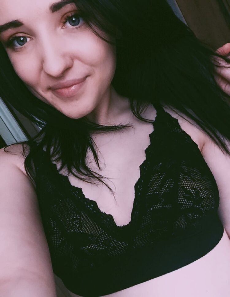  ,   Annika, 24 ,     , c 