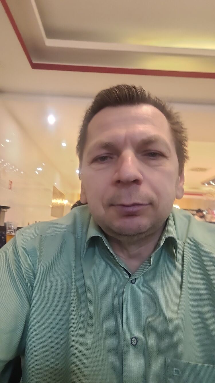 ���� 54982424 ������� Meness, 51 ���, ���� ���������� � Bielefeld