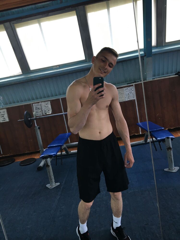  ,   Pavel, 26 ,   ,   