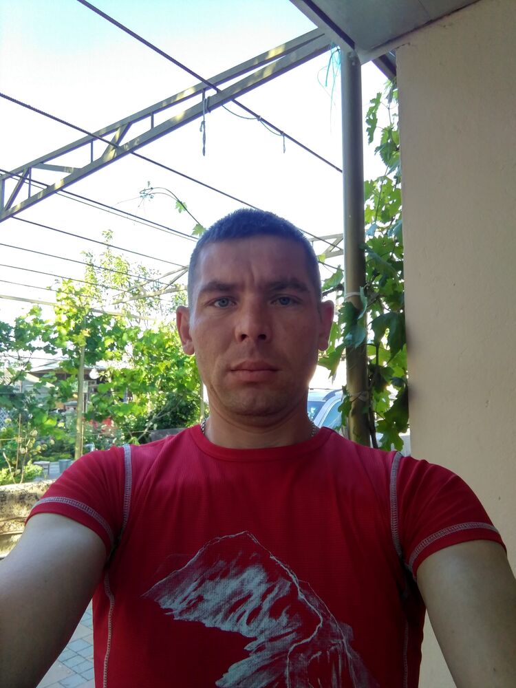  46983284  , 41 ,    