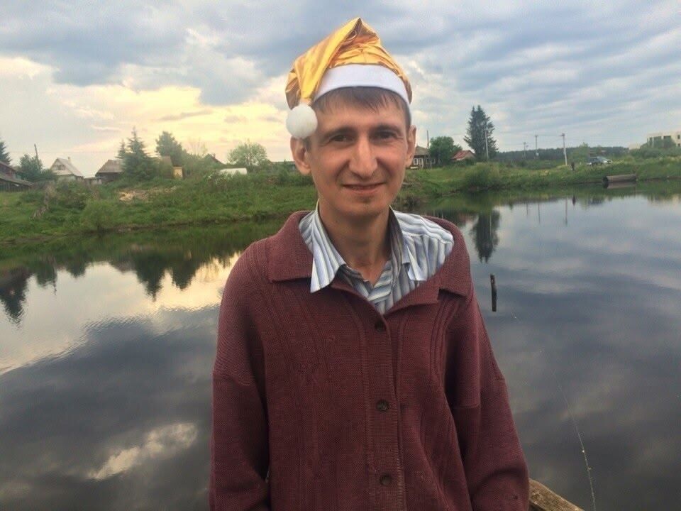  ,   Alexander, 33 ,   c 