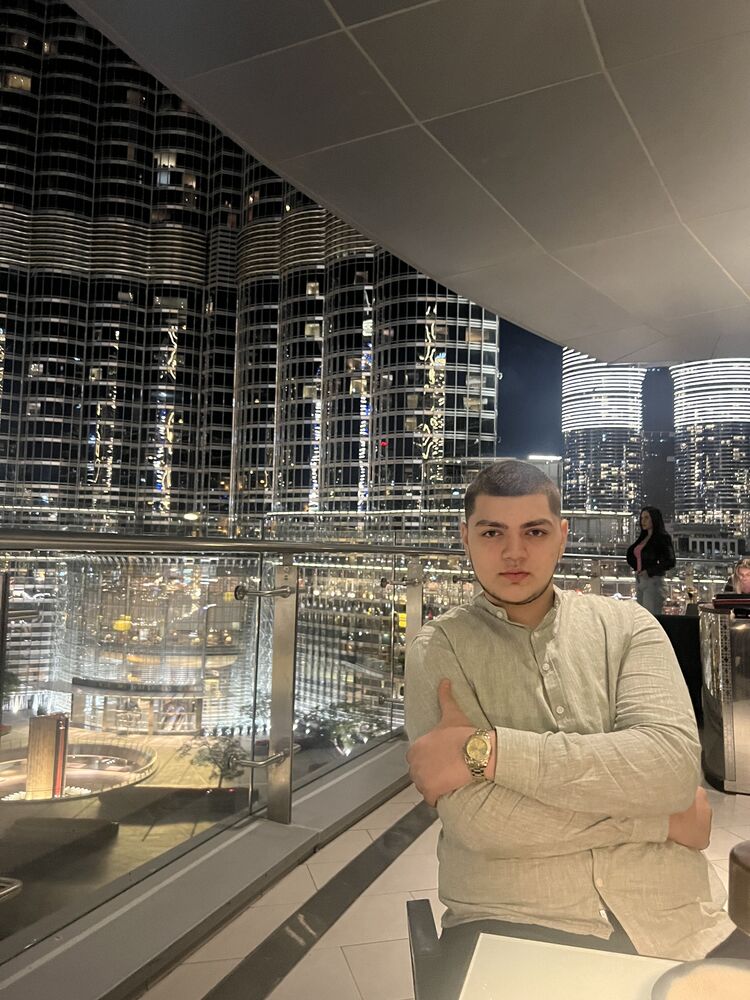  43771394  Hasan, 22 ,    