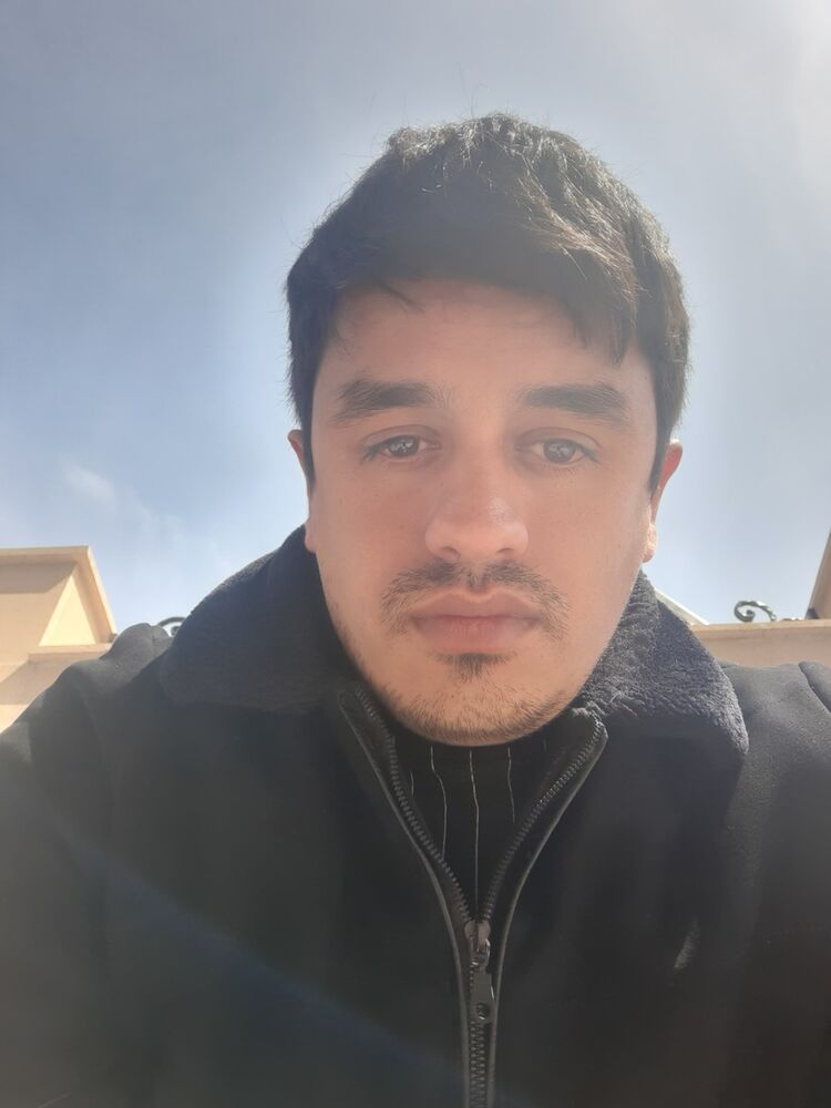  ,   Emil, 33 ,   ,   , c 