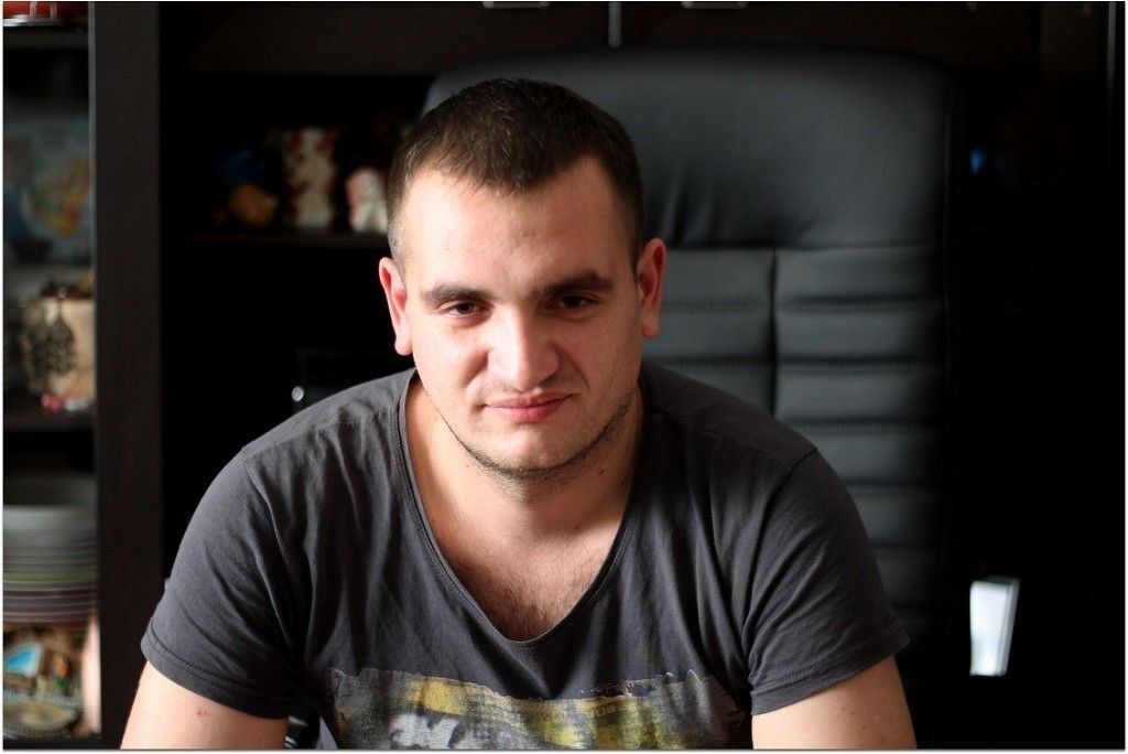  ,   Sergiu, 36 ,   