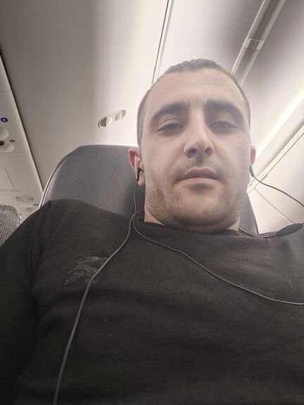  30543054  Aram, 35 ,    