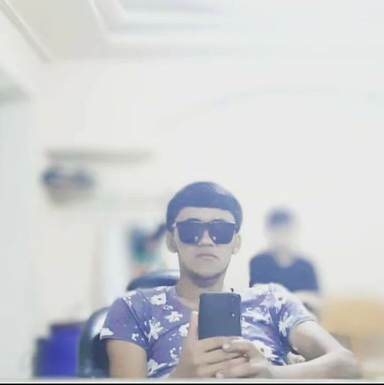  46747804  Azizjon, 23 ,    