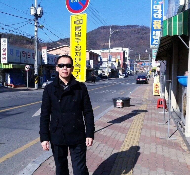  18700144  Edik, 48 ,    