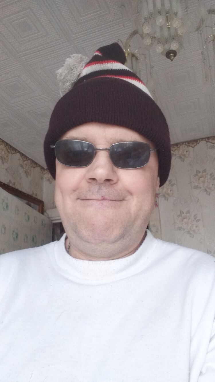  43781654  Shadrin, 52 ,    