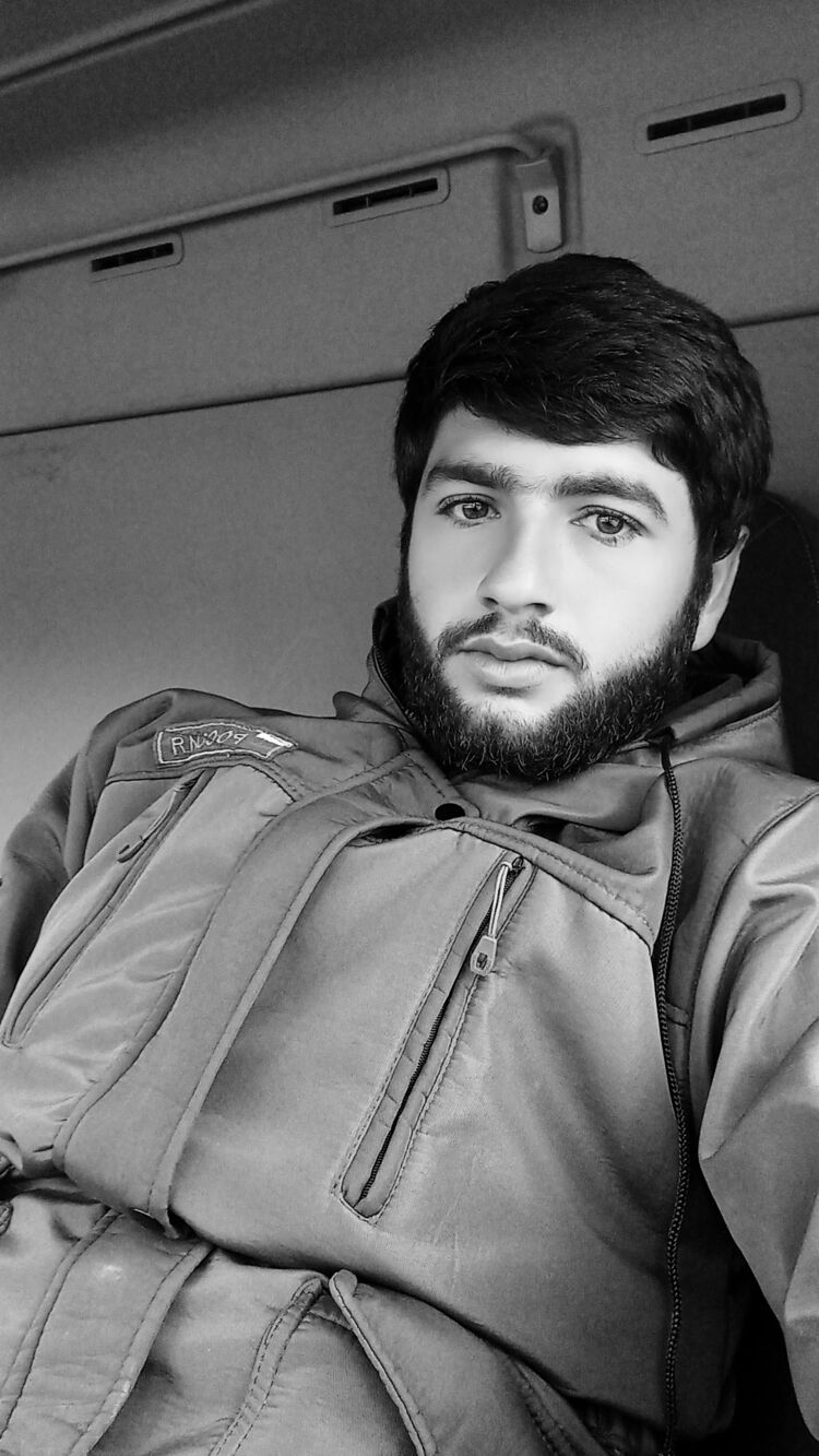  ,   David, 27 ,   ,   