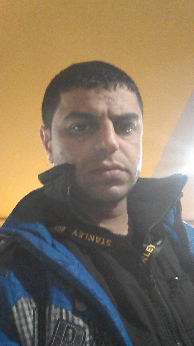  11024124  Avo, 37 ,    