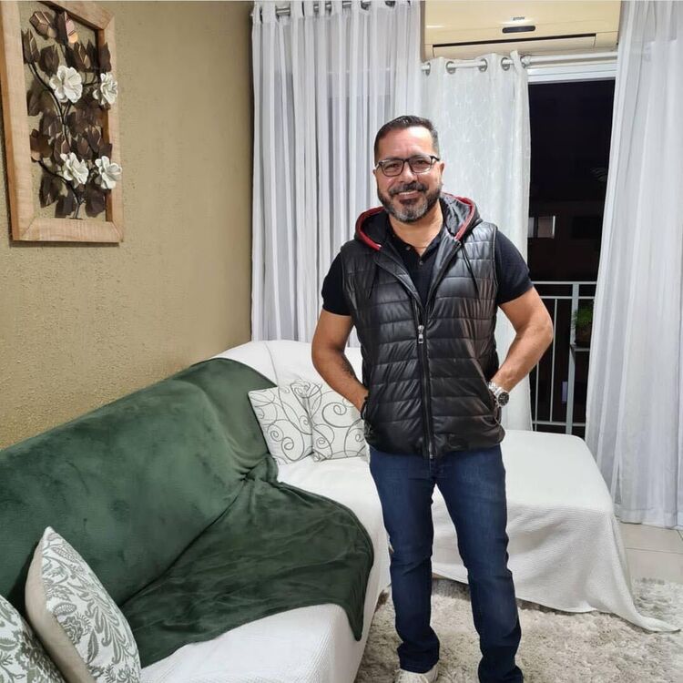  54338884  Micheal, 47 ,    