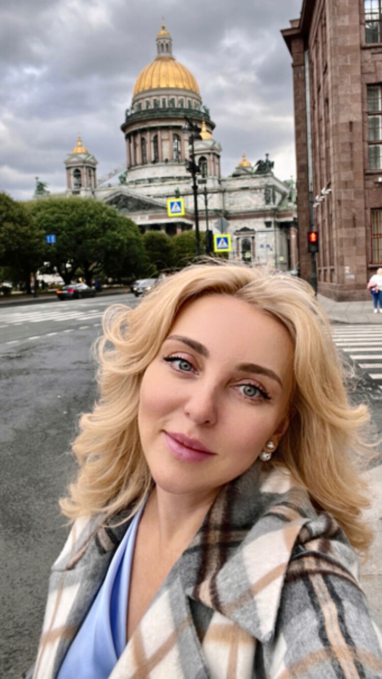  Court,   Nataly, 40 ,   ,   