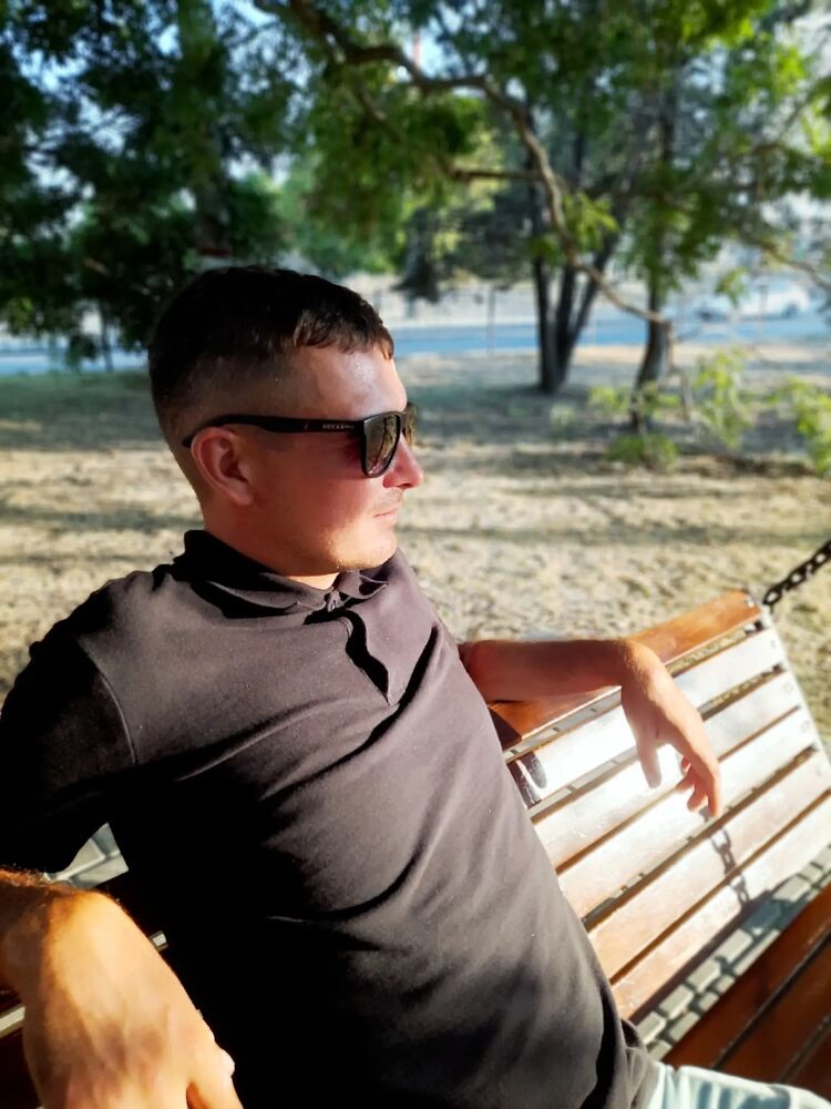  29722814  Oleg, 26 ,    