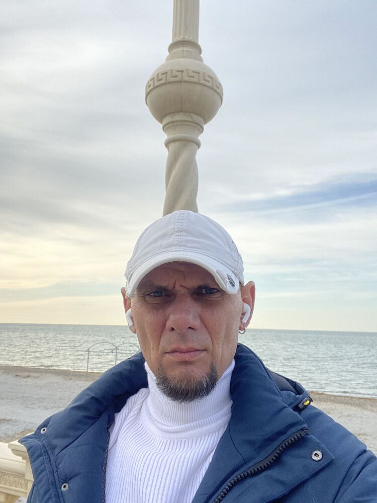 -,   , 44 ,   c 