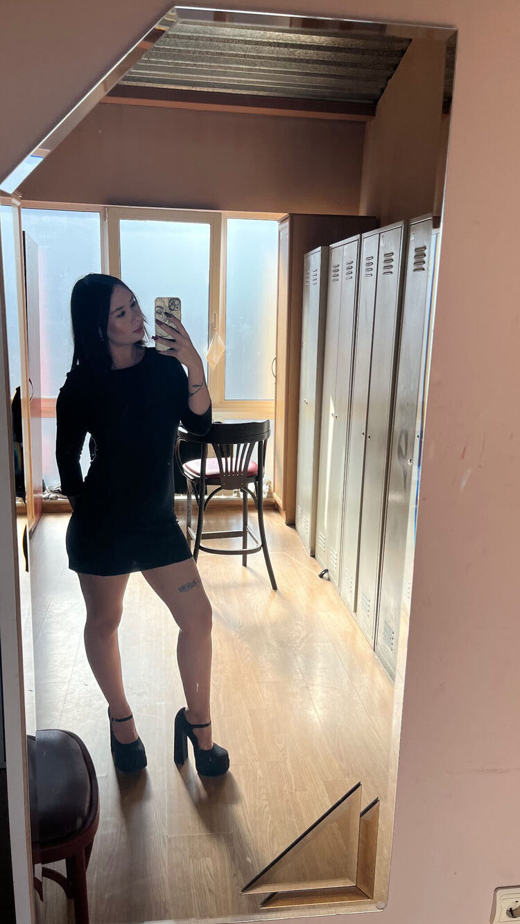 ���������� ������, ���� ������� Lara, 21 ���, ������������ ��� ������, ����� � ���������