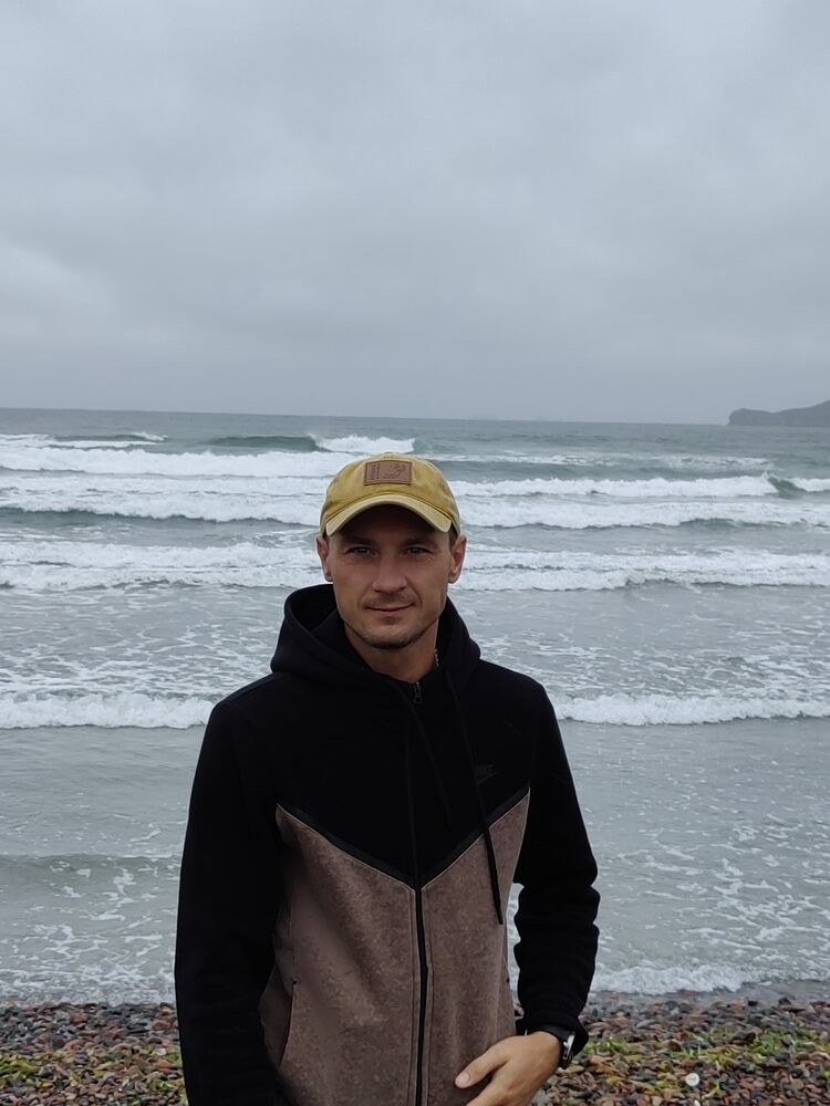  53948964  Ivan, 27 ,    