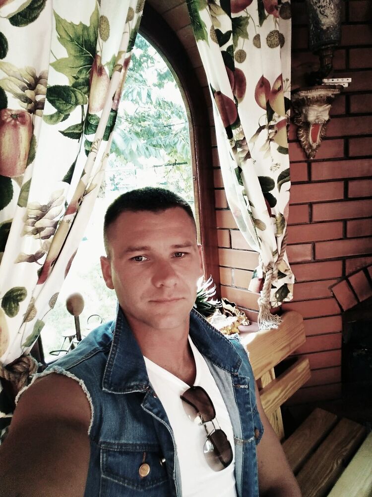  9692444  Oleg, 41 ,    