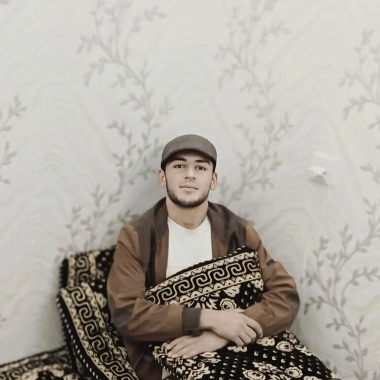  54527254  Muminovhamza, 21 ,    