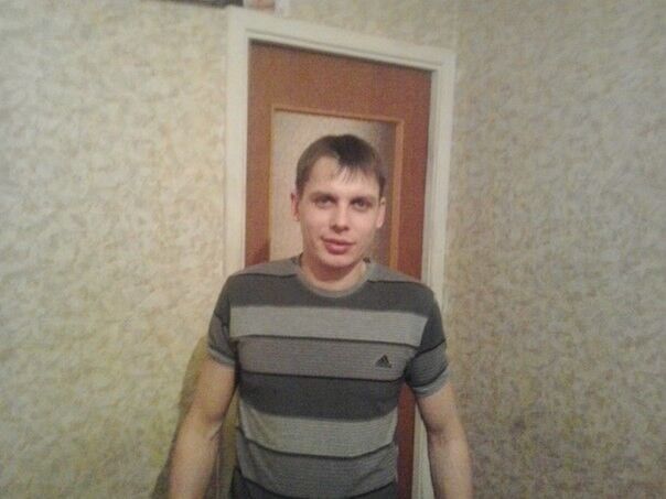  4183304  PAWEL, 42 ,    