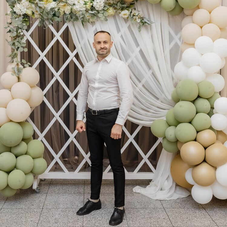  ,   Niko, 36 ,   ,   
