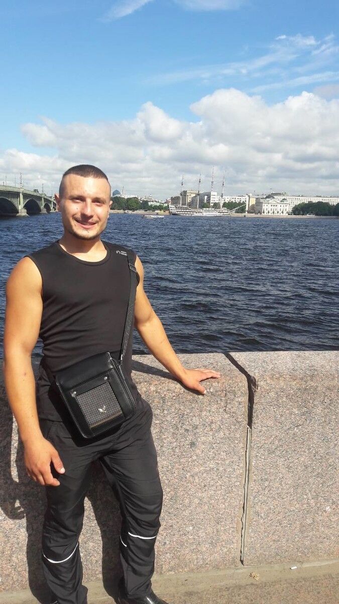  ,   Denis, 30 ,   ,   , c 