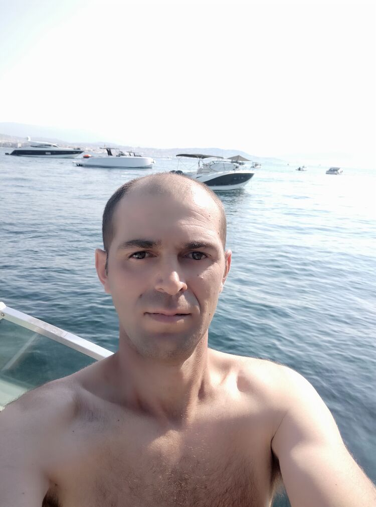  ,   Dumitru, 37 ,   , 