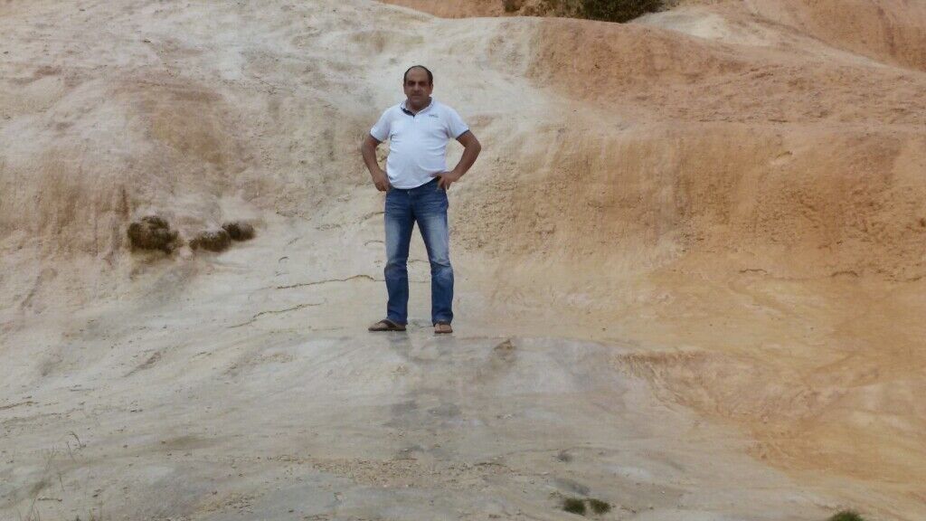  ,   Armen, 43 ,   