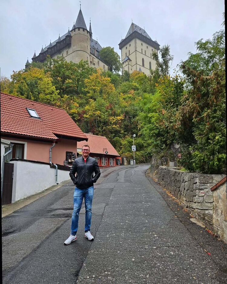  53973194  , 40 ,    -