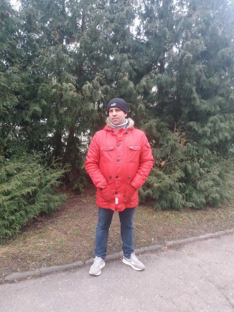  48444344  Miha loskot, 37 ,    