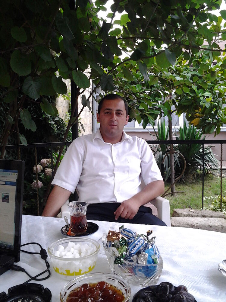  4121574  Sefa, 42 ,    