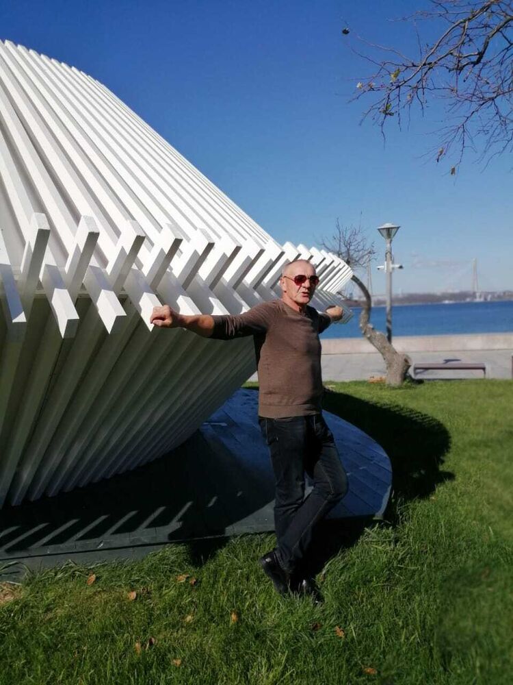  30017364  Valentin, 64 ,    -