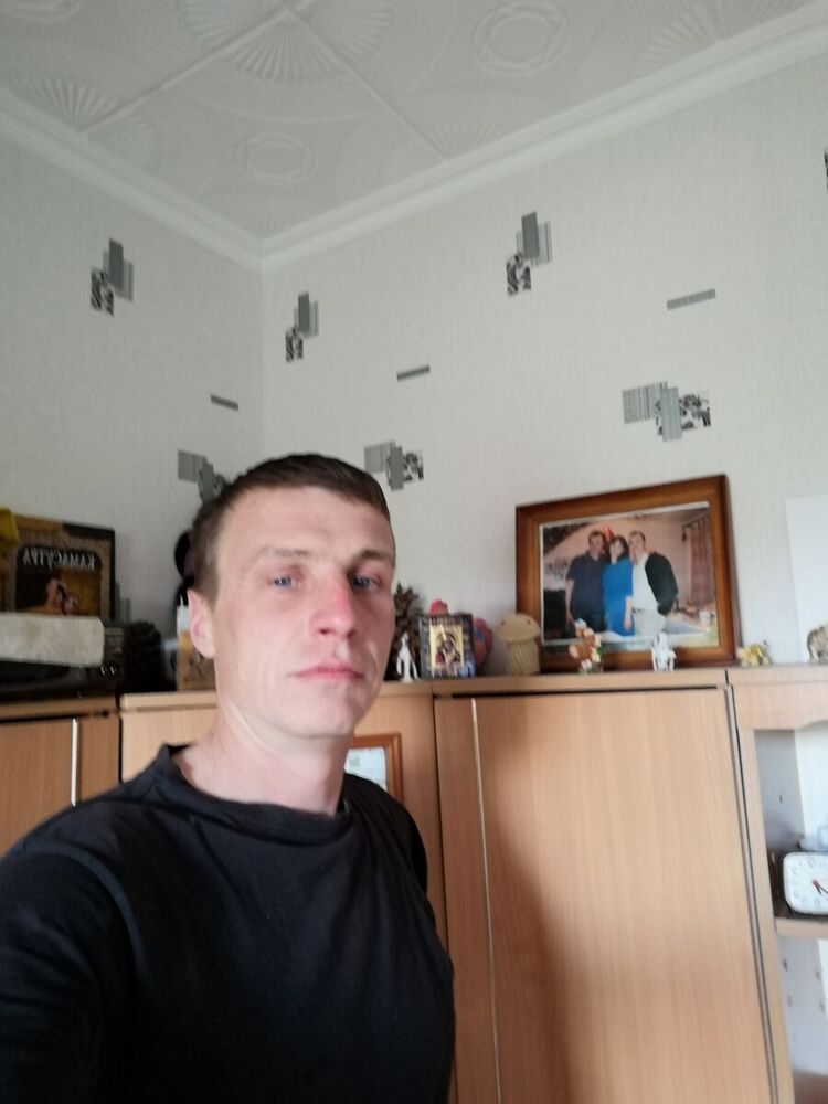 20027464  , 44 ,    