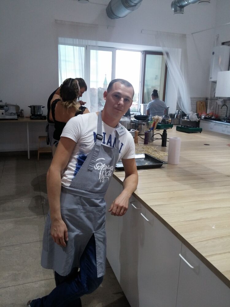  28379514  , 37 ,    