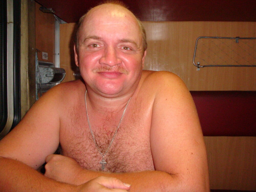  ,   Artem, 54 ,   ,   , c 