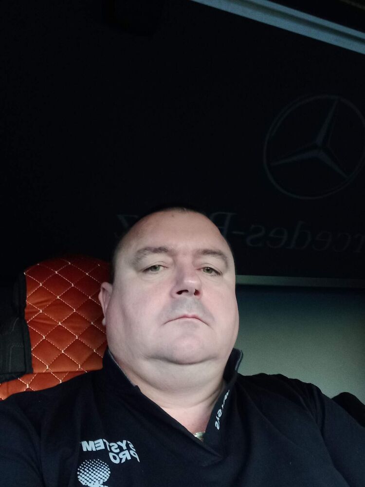  52982634  , 46 ,    