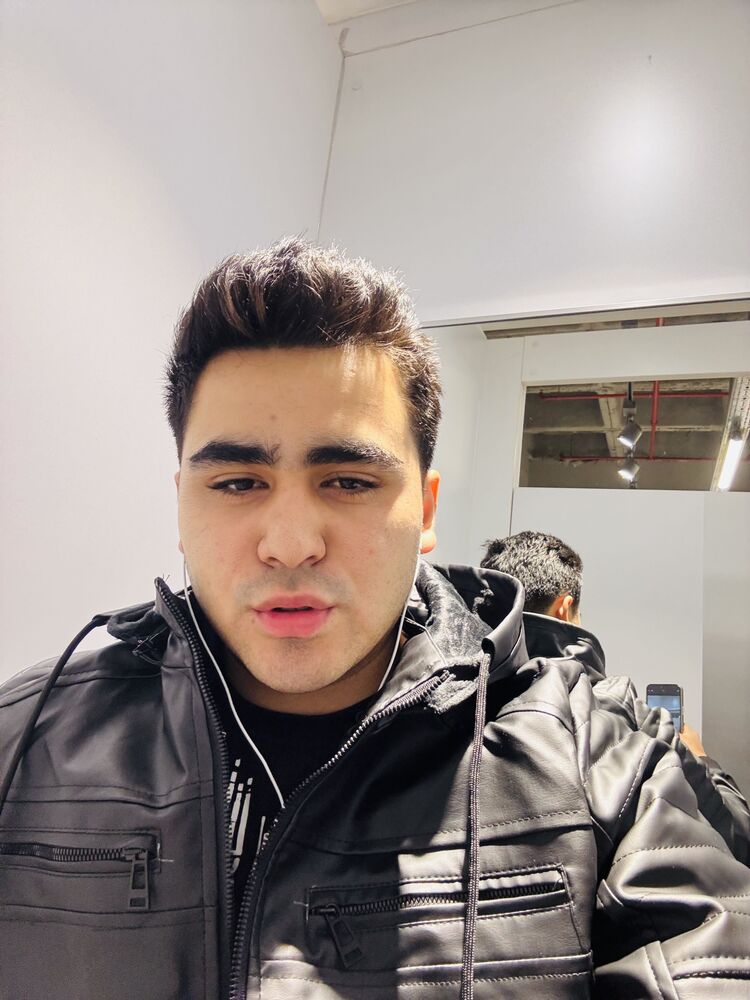  54587514  Zayniddin, 20 ,    